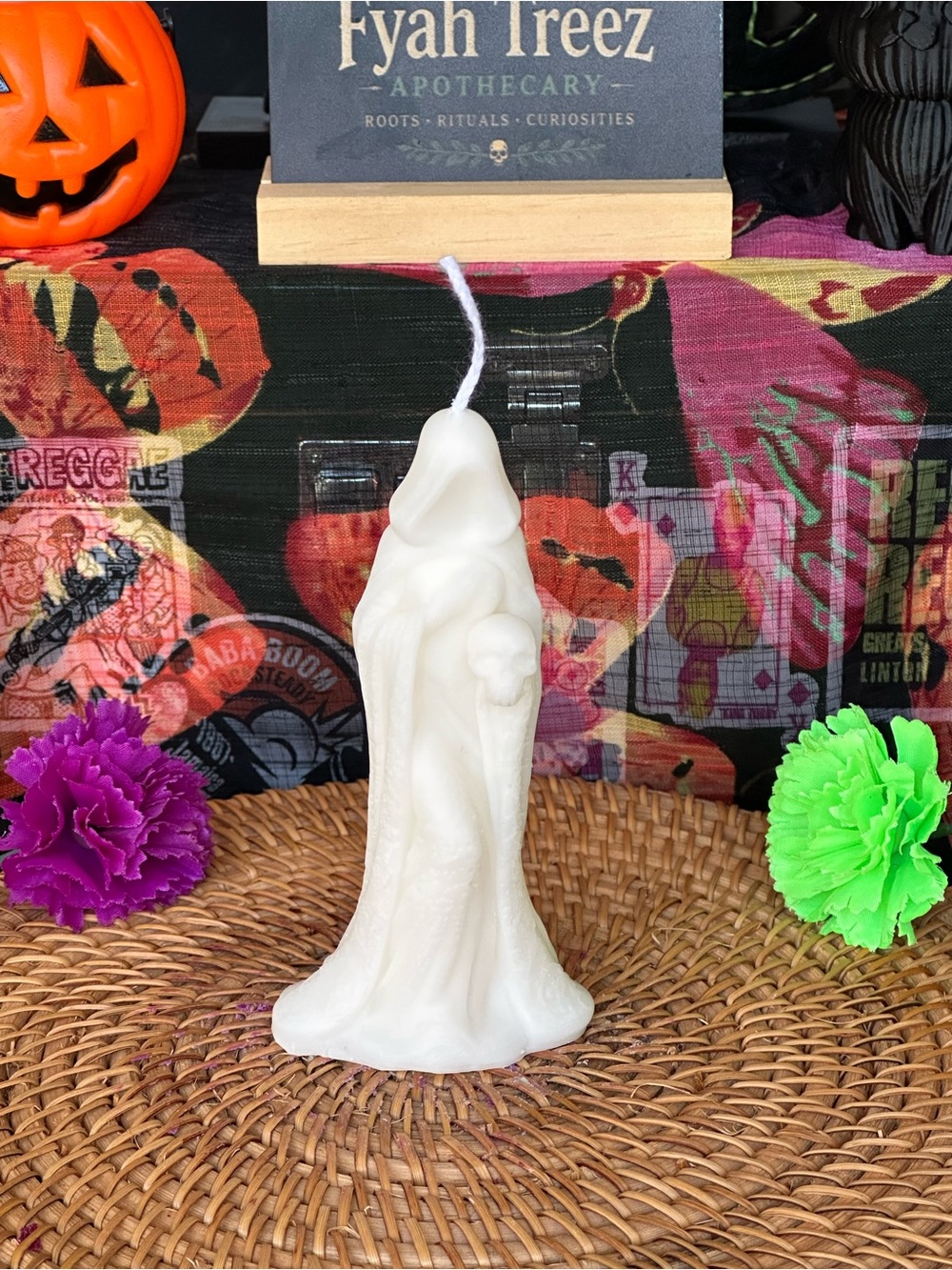 Hooded Reaper Candle – Ivory Skull Keeper Gothic Candle